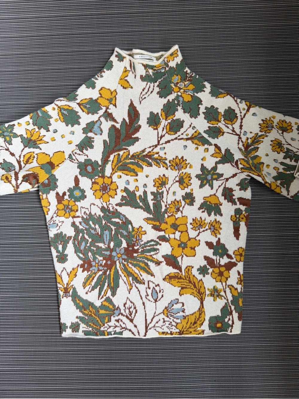 *never worn* Anthropologie sweater (size XS) - Picture 1 of 10
